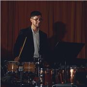 Vuoi entrare nel fantastico mondo della musica? Sono pronto ad aiutarti!